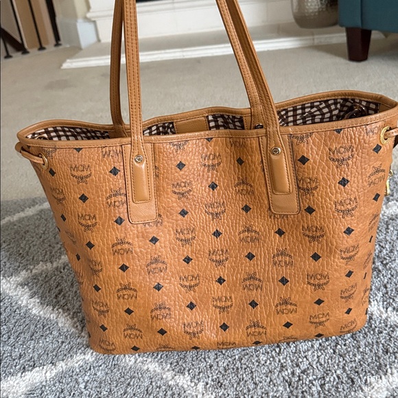 Reversible Liz Shopper In Visetos Medium - Picture 7 of 13